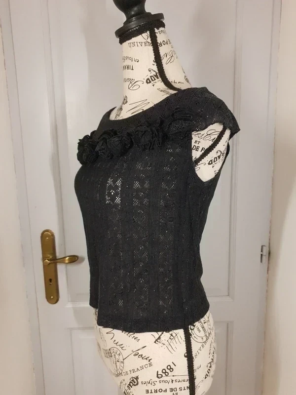 💜 Black boho embroidered top – Size XS/S – Good condition – photo 2